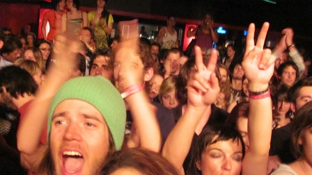 © Johnny Bliss, 2010 Crowd @ Port O'Brien, Soundcity Innsbruck 2010